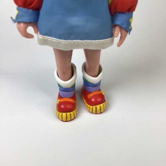 Vintage 1983 Hallmark Rainbow Bright Doll. - Picture 3 of 9